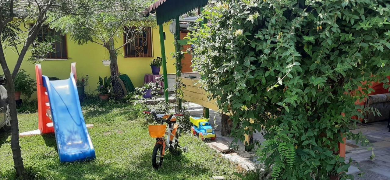 Apartmán Kolonia E Artistave Velipojë Exteriér fotografie