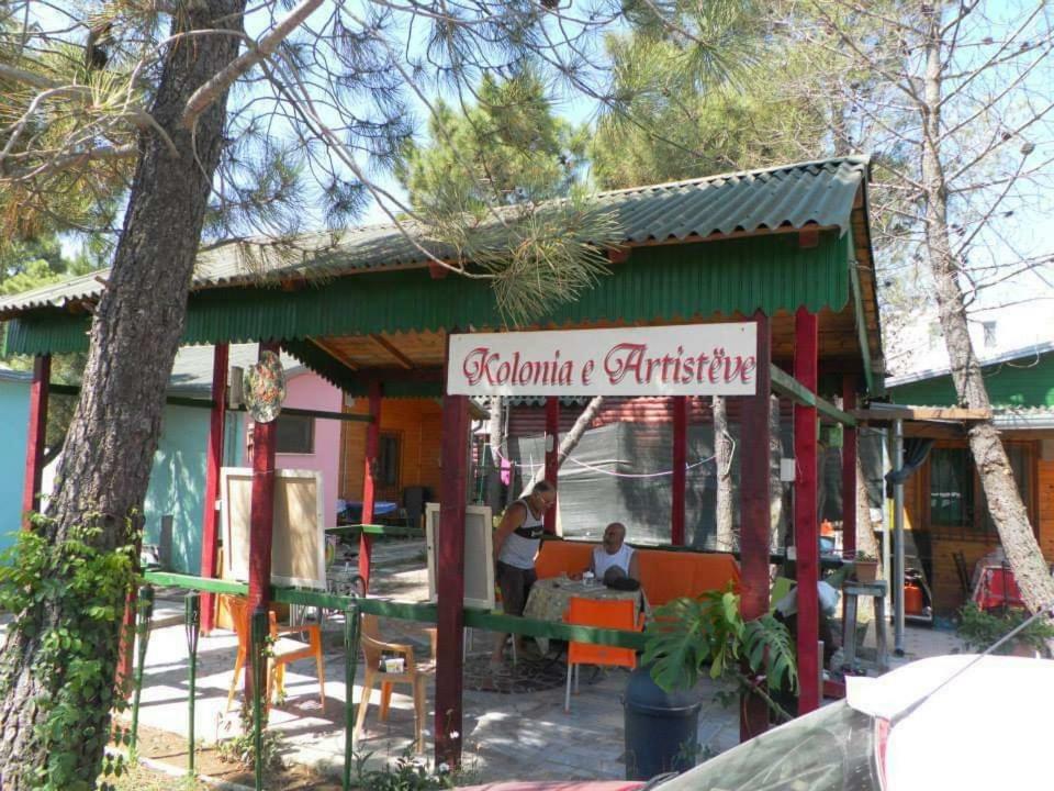 Apartmán Kolonia E Artistave Velipojë Exteriér fotografie