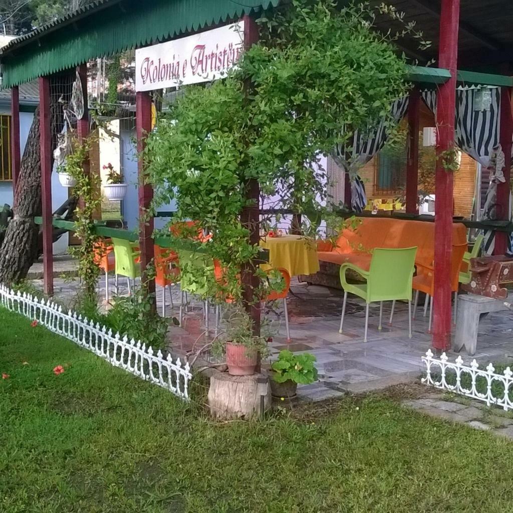 Apartmán Kolonia E Artistave Velipojë Exteriér fotografie